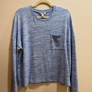 Banana Republic luxespun pocket long sleeved lightweight sweater-tee!